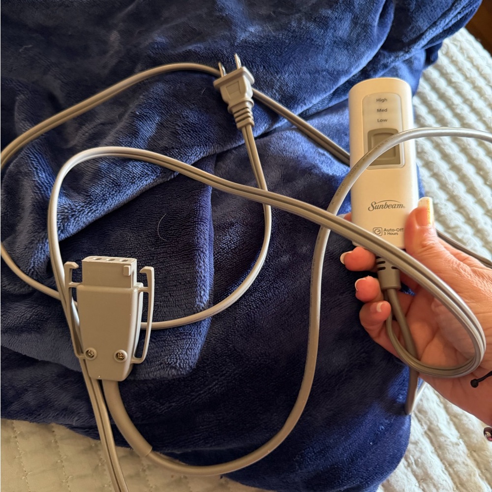 Sunbeam Navy Warming Throw